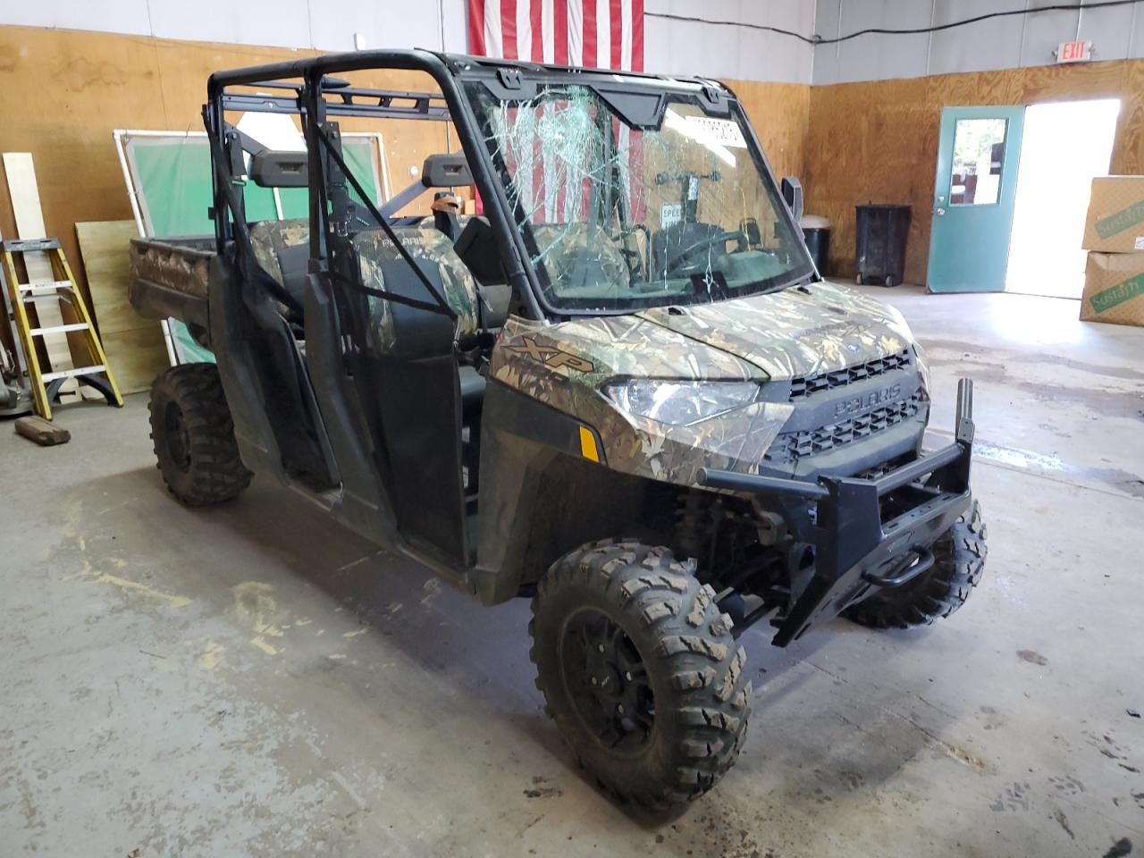 2022 Polaris Ranger Crew Xp 1000 Premium black null gas 4XARSE994N8011325 photo #1