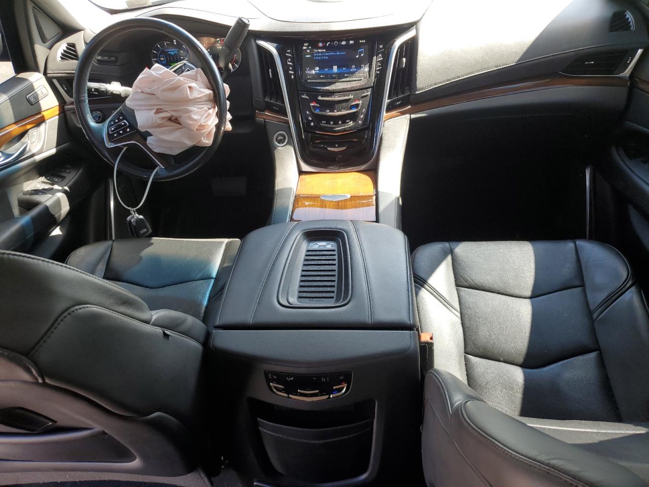 2019 Cadillac Escalade Premium Luxury VIN: 1GYS4CKJ8KR343233 Lot: 71106505