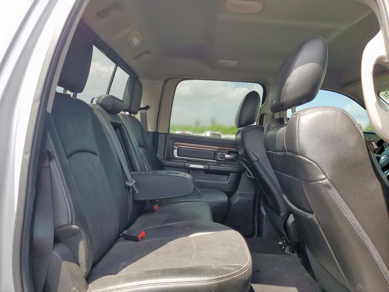 2015 Ram 1500 Laramie VIN: 1C6RR6NM7FS578001 Lot: 70468465