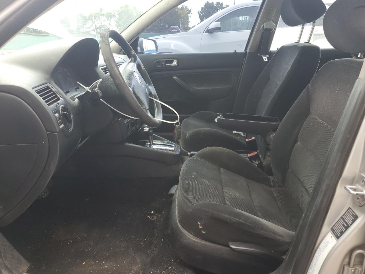 2001 Volkswagen Jetta Gls VIN: 3VWSK69M81M214810 Lot: 71130525