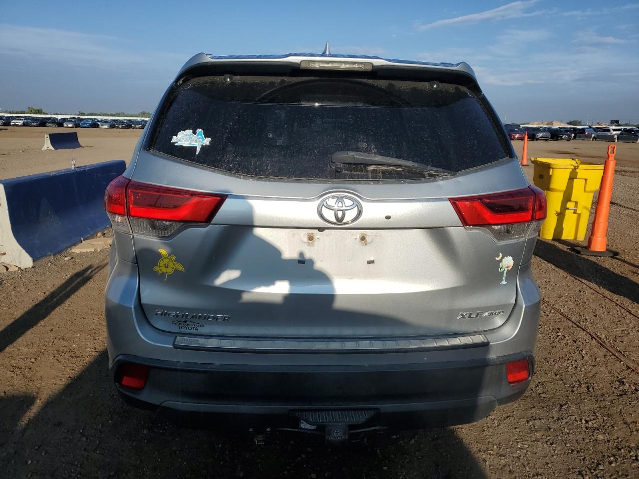 2018 Toyota Highlander Se VIN: 5TDJZRFH9JS545902 Lot: 70916675