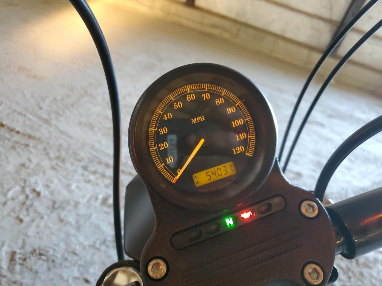 2013 Harley-Davidson Xl883 Iron 883 VIN: 1HD4LE210DC407749 Lot: 69845175