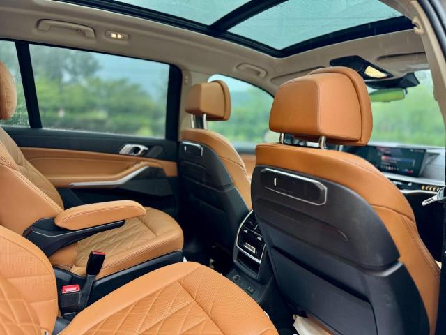  BMW X7 2024 Gray