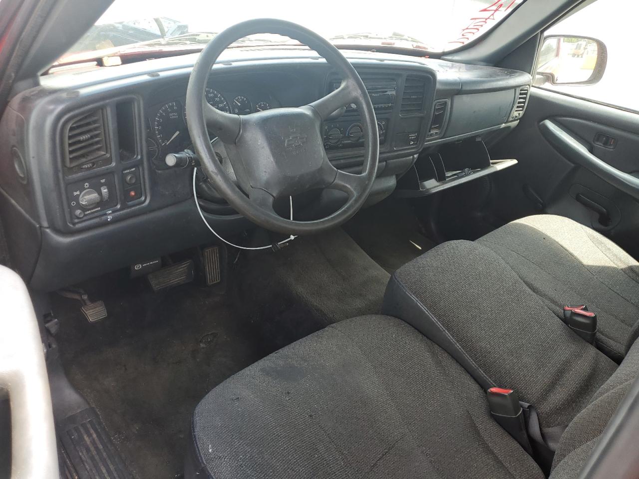 2000 Chevrolet Silverado C1500 VIN: 1GCEC14W9YZ285452 Lot: 68006705