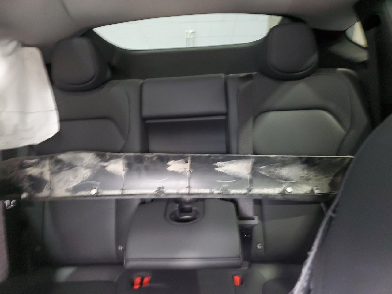 2025 Tesla Model Y VIN: 7SAYGDEE3TF368191 Lot: 68289305