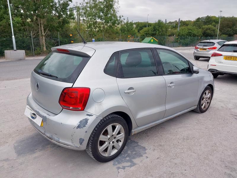 2010 VOLKSWAGEN POLO MODA 70 