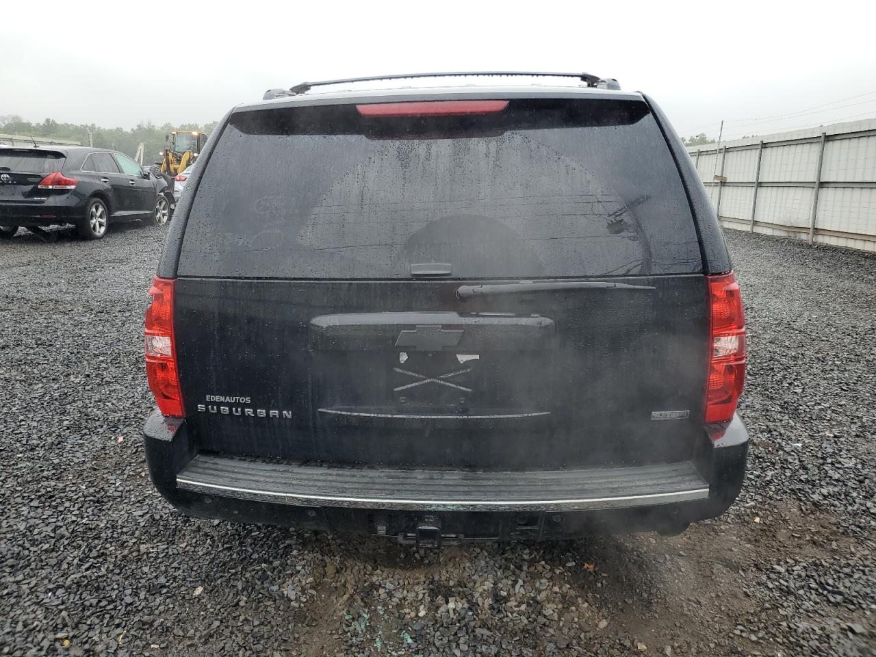 2011 Chevrolet Suburban K1500 Ltz VIN: 1GNSKKE39BR303317 Lot: 68696065