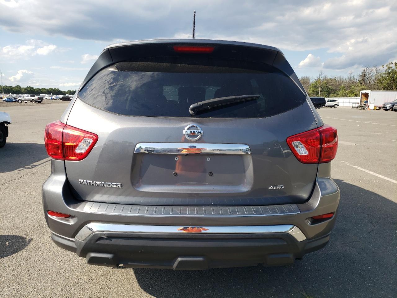 2017 Nissan Pathfinder S VIN: 5N1BV28U84N314352 Lot: 70375795