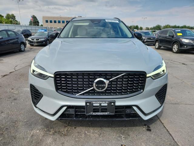  VOLVO XC60 PLUS 2024 Серый