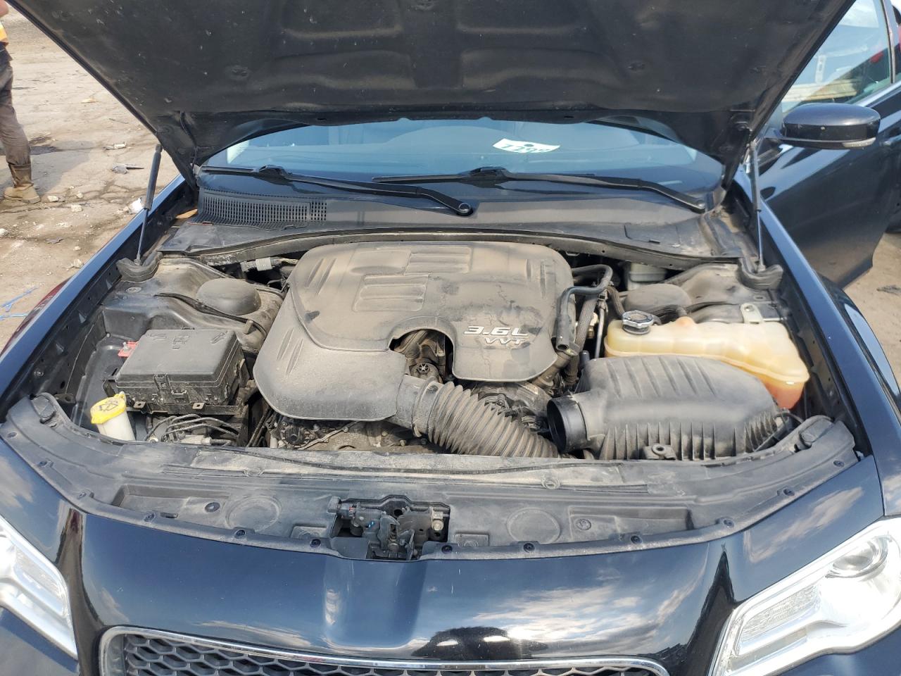 2015 Chrysler 300 Limited VIN: 2C3CCAAG5FH842721 Lot: 70037535