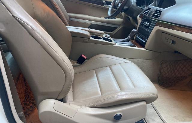 Cabriolets MERCEDES-BENZ E-CLASS 2012 Biały