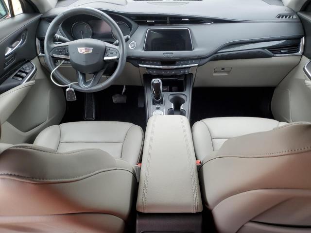  CADILLAC XT4 2023 Czerwony