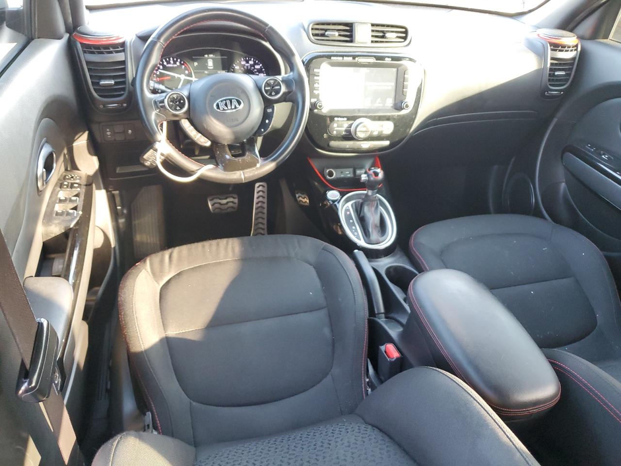 2018 Kia Soul + VIN: KNDJP3A54J7576842 Lot: 70568295