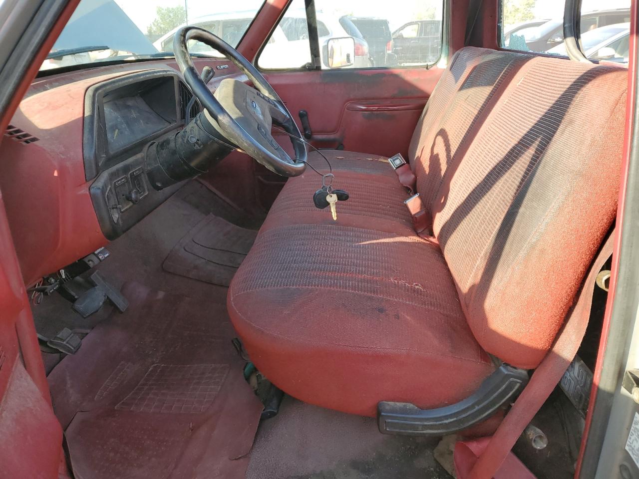 1990 Ford F150 VIN: 2FTEF15N6LCB10255 Lot: 70185315