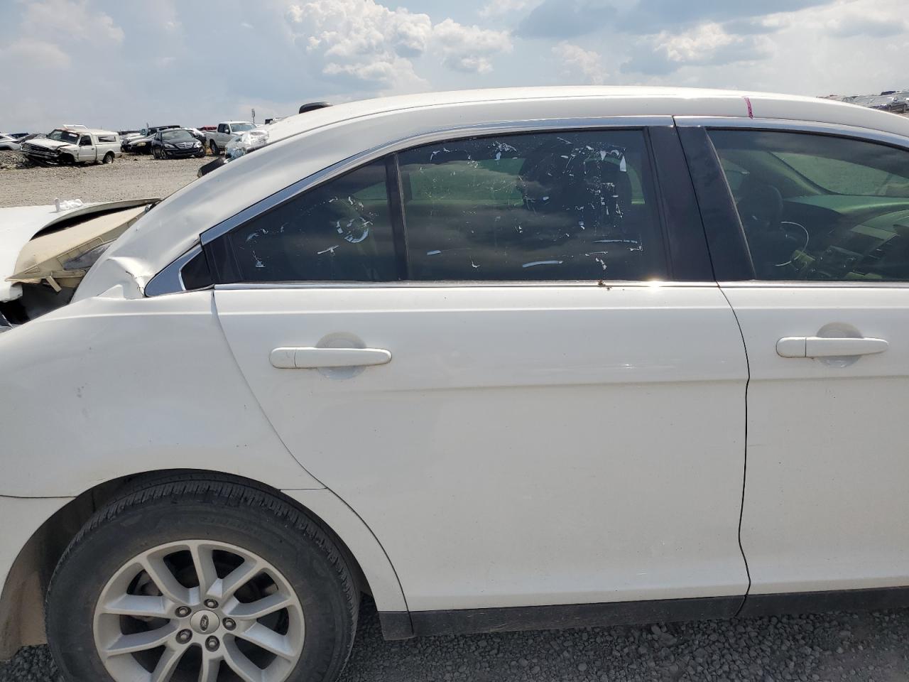 2015 Ford Taurus Se VIN: 1FAHP2D80FG115861 Lot: 69705925