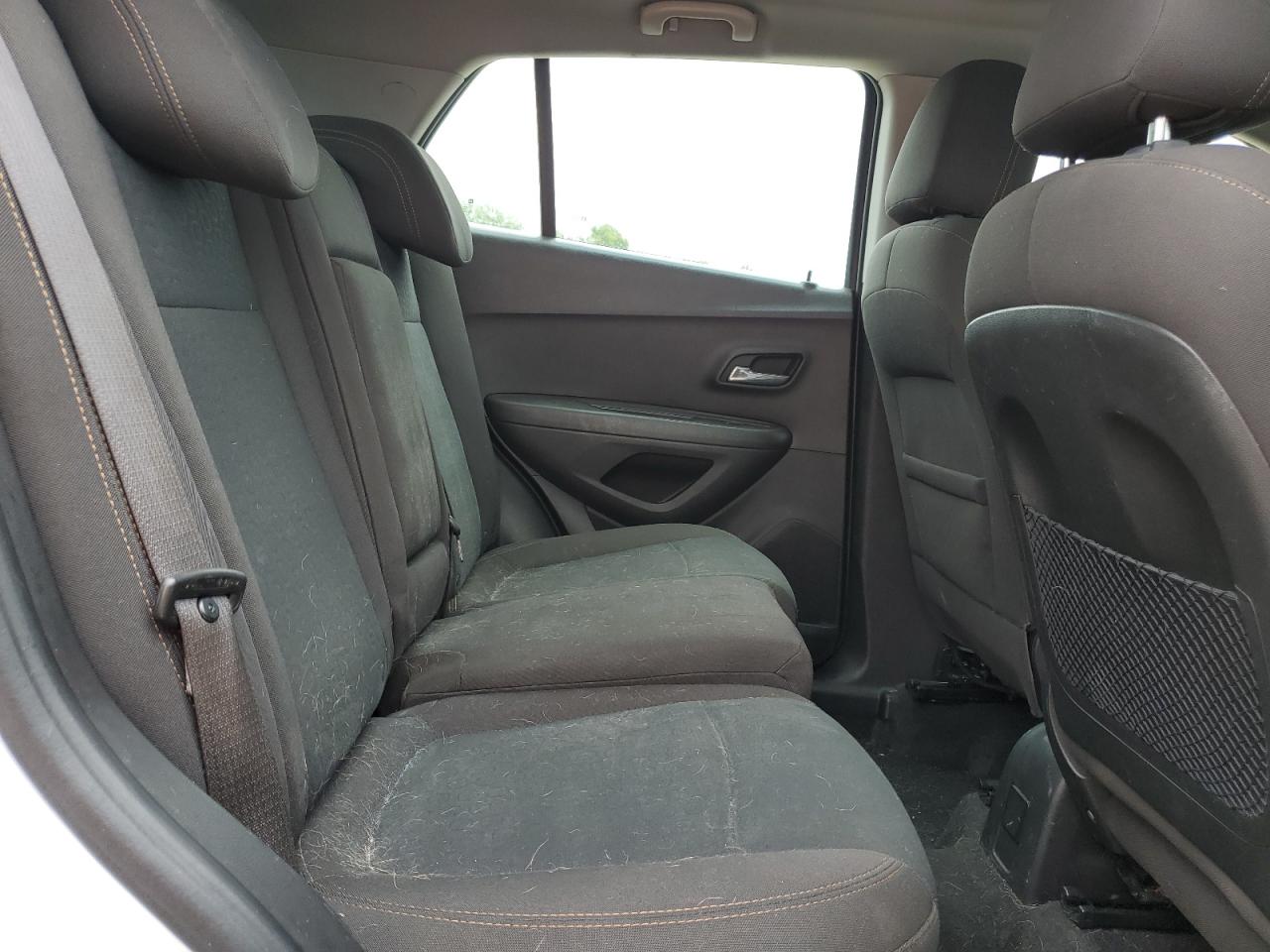 2018 Chevrolet Trax Ls VIN: KL7CJKSBXJB724205 Lot: 70525465