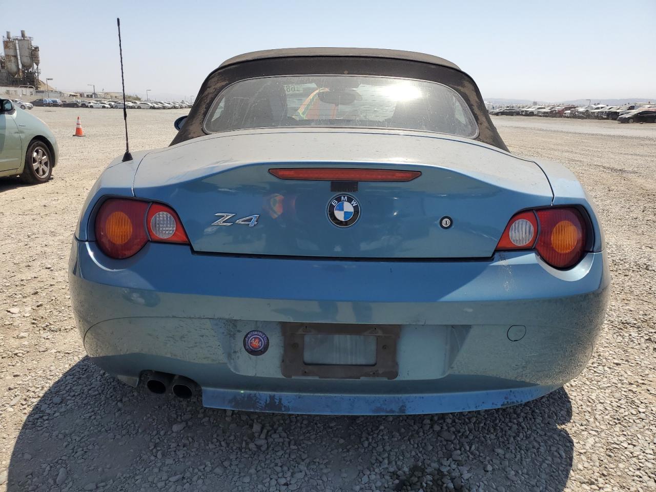 2003 BMW Z4 2.5 VIN: 4USBT33423LS47629 Lot: 68330075