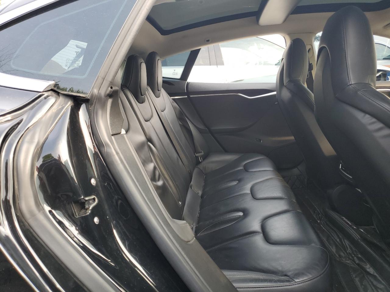 2014 Tesla Model S VIN: 5YJSA1H11EFP56552 Lot: 67110705