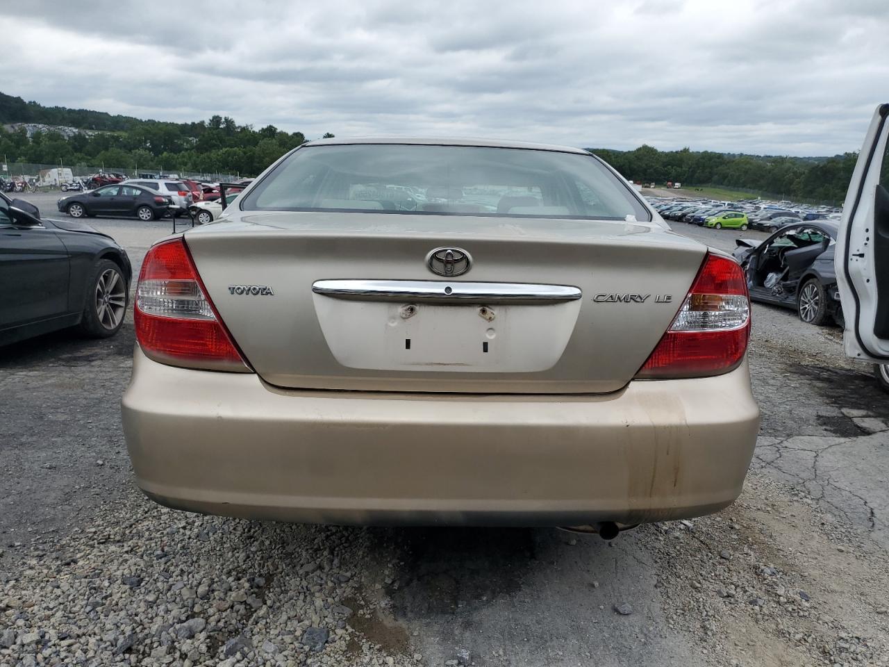 2004 Toyota Camry Le VIN: 4T1BE32K74U863317 Lot: 84566315