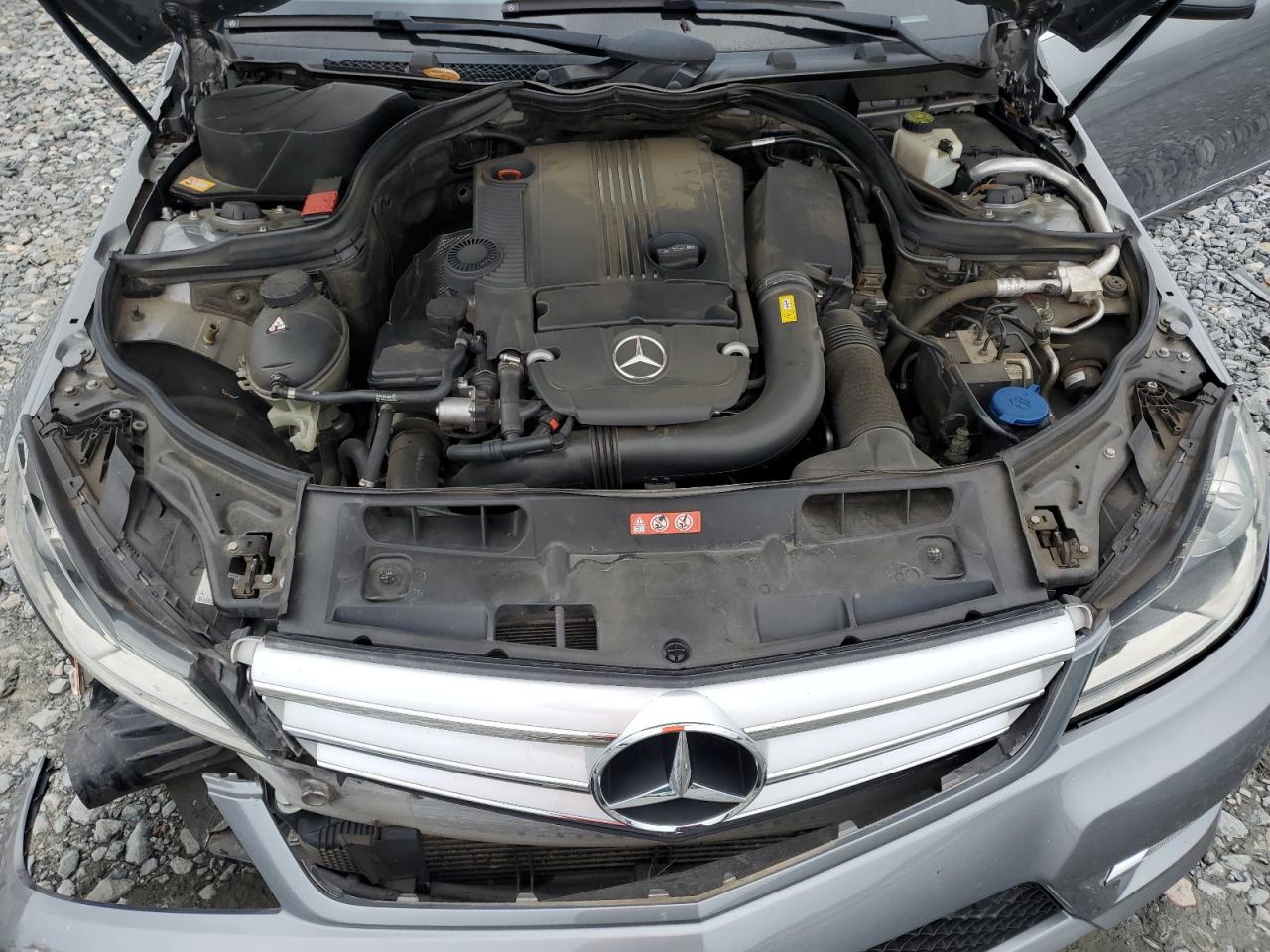 2014 Mercedes-Benz C 250 VIN: WDDGF4HB2EA957750 Lot: 70495525