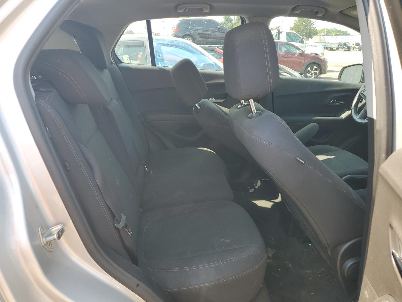 2018 Chevrolet Trax Ls VIN: 3GNCJNSB7JL403975 Lot: 67943755