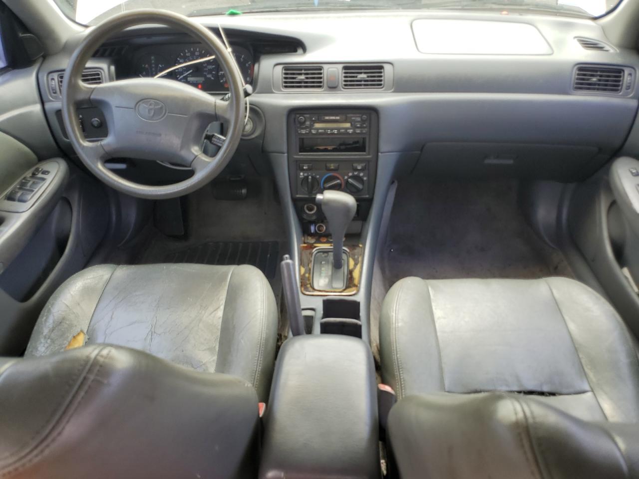 2000 Toyota Camry Ce VIN: JT2BG22K5Y0482211 Lot: 70771555