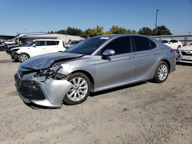  TOYOTA CAMRY 2018 Серебристый
