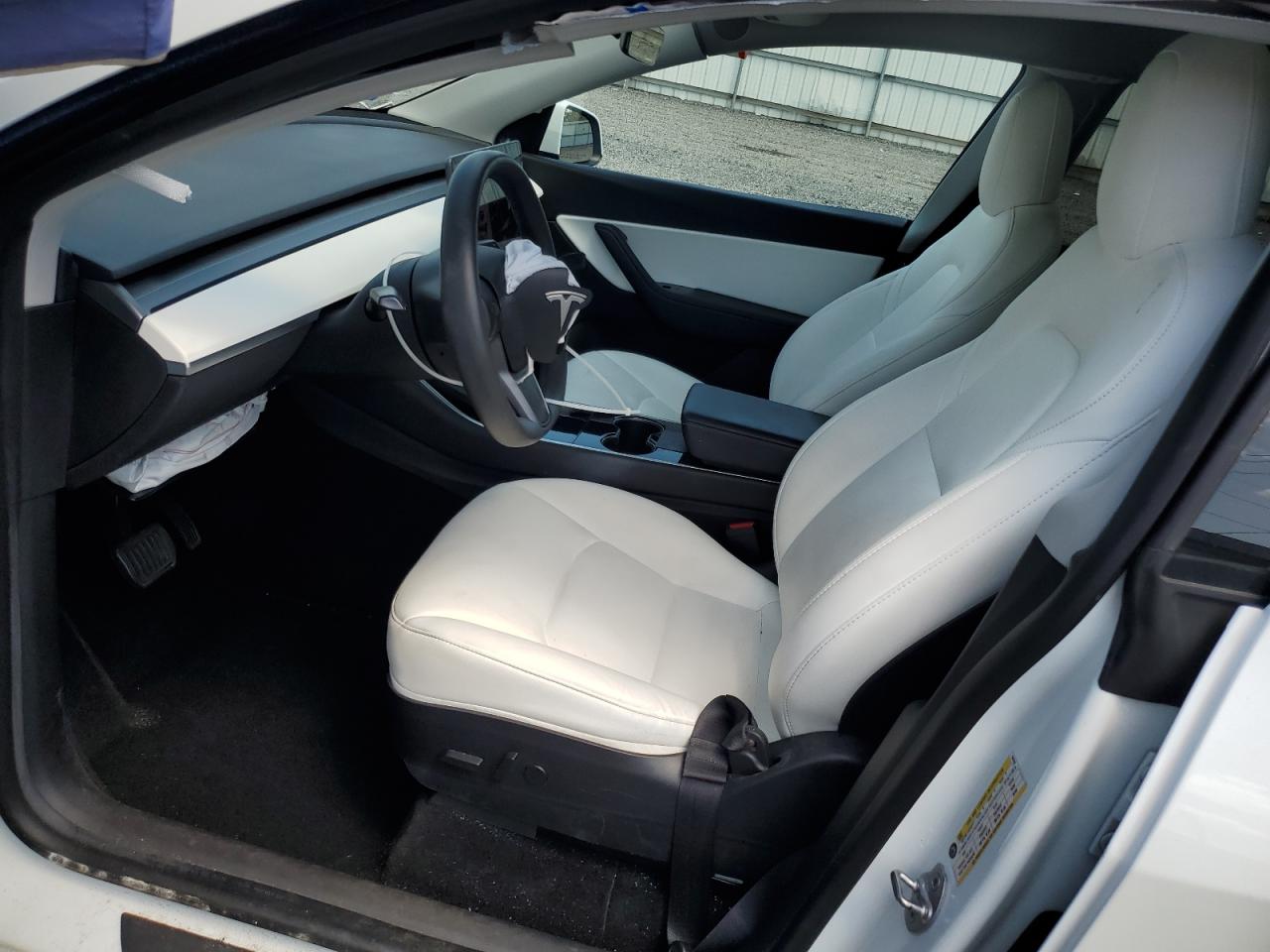 2020 Tesla Model Y VIN: 5YJYGDEEXLF043180 Lot: 68441985