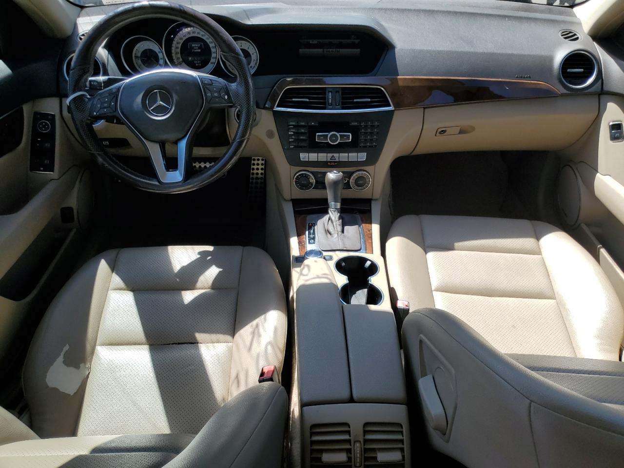 2014 Mercedes-Benz C 250 VIN: WDDGF4HB3EA933053 Lot: 70378005