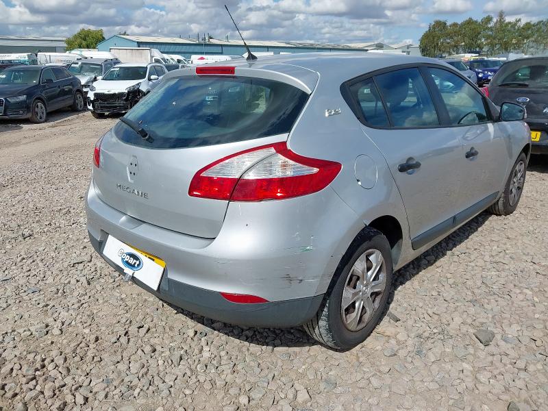 2011 RENAULT MEGANE BIZU