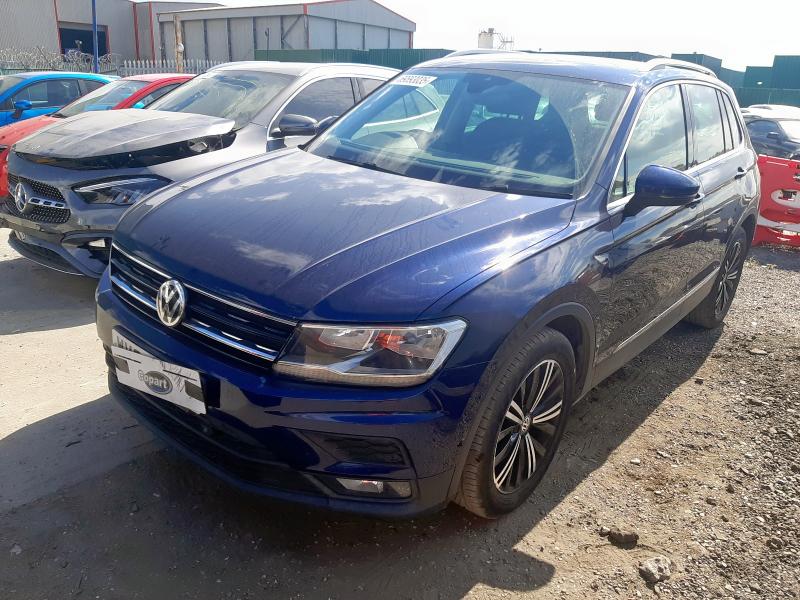 2018 VOLKSWAGEN TIGUAN SE NAV for sale at Copart ROCHFORD