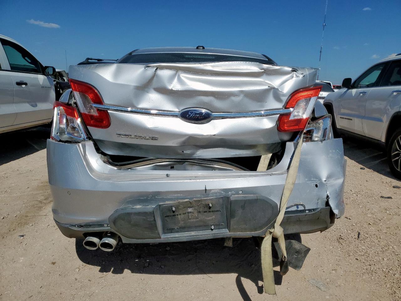 2010 Ford Taurus Sel VIN: 1FAHP2EW3AG102365 Lot: 69874845