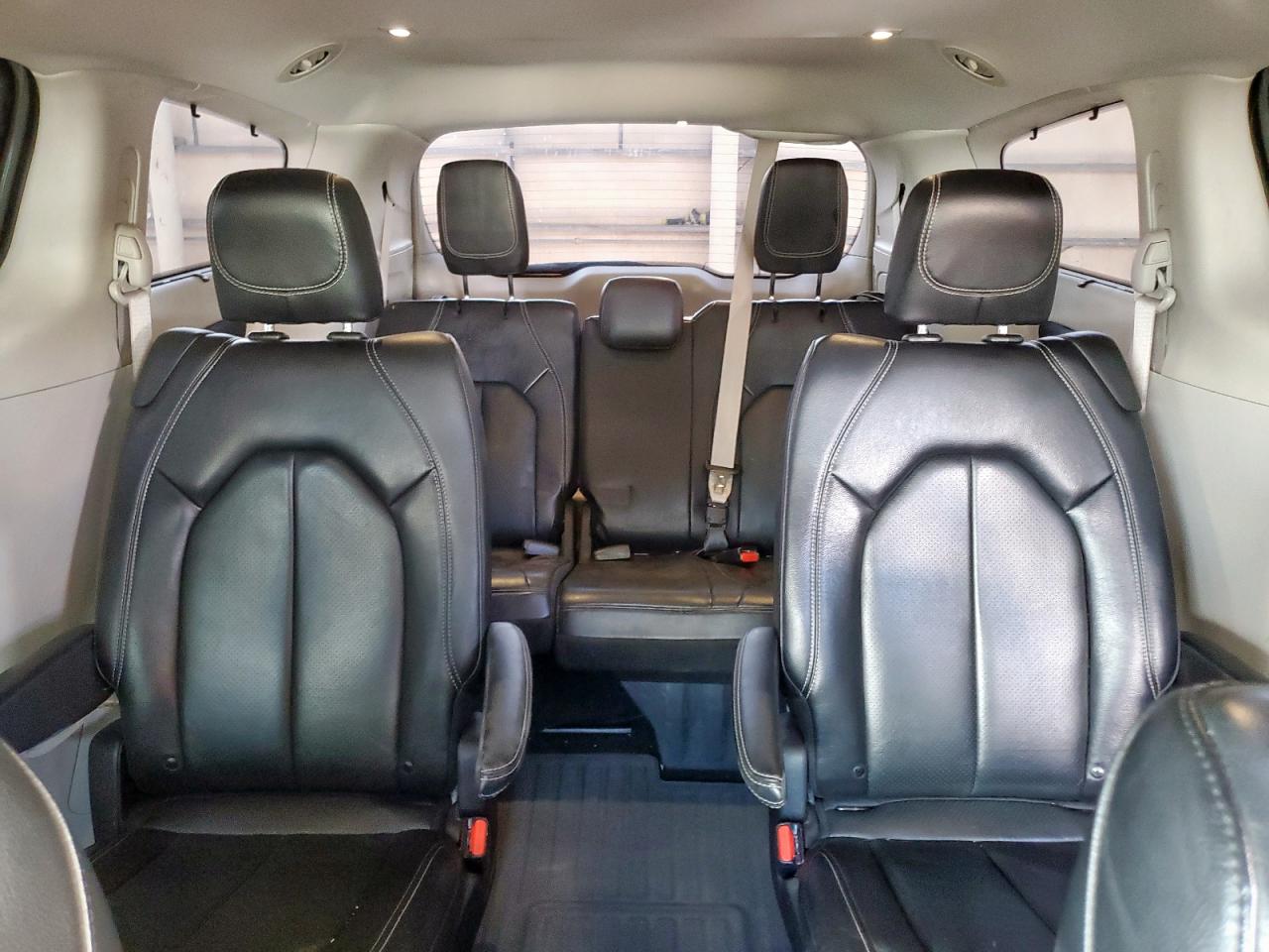 2022 Chrysler Pacifica Touring L VIN: 2C4RC1BGXNR181748 Lot: 70642075