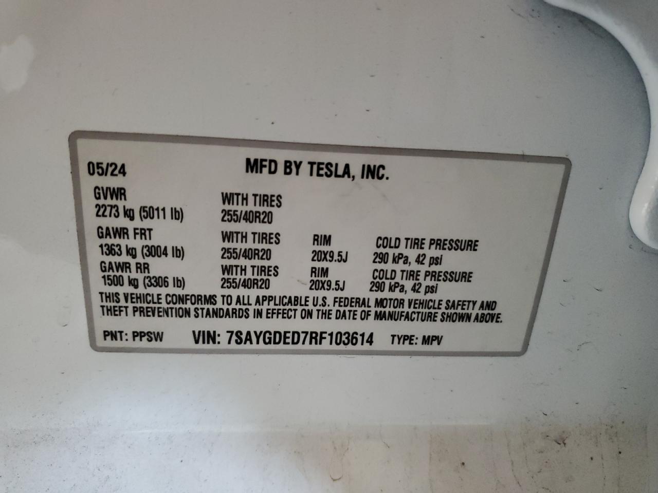 2024 Tesla Model Y VIN: 7SAYGDED7RF103614 Lot: 70199445