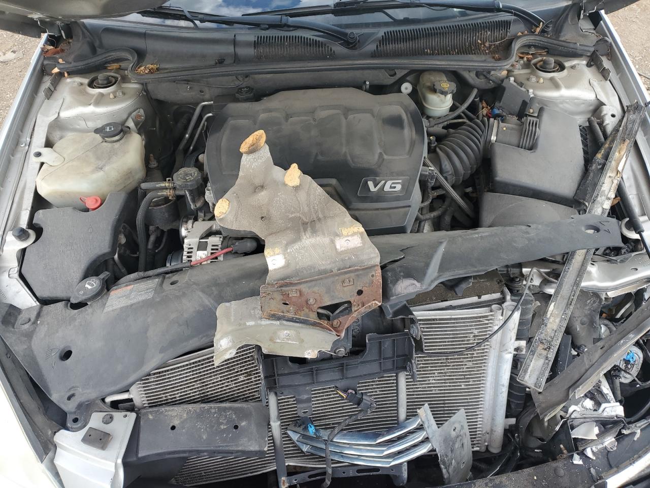 1G4HC5EM6BU125210 BUICK LUCERNE 2011 SILVER Photo 11