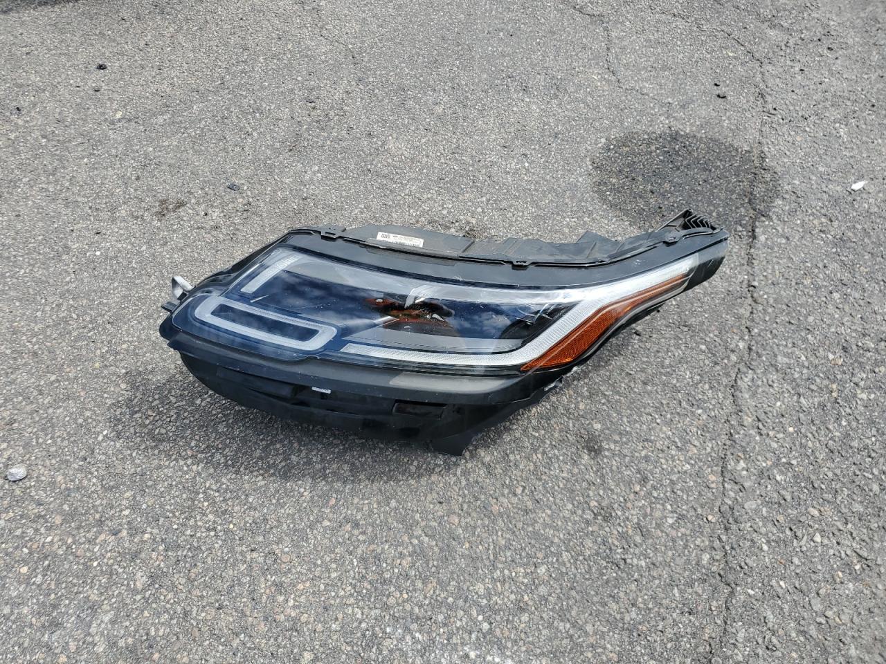 2018 Land Rover Range Rover Velar Se VIN: SALYC2RV5JA704297 Lot: 68725945