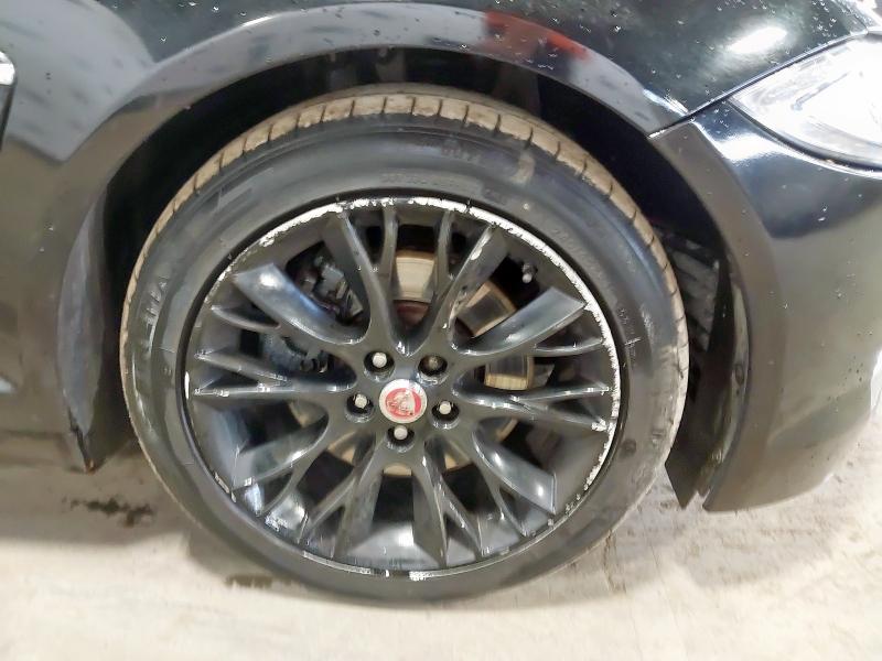 2014 JAGUAR XF R-SPORT