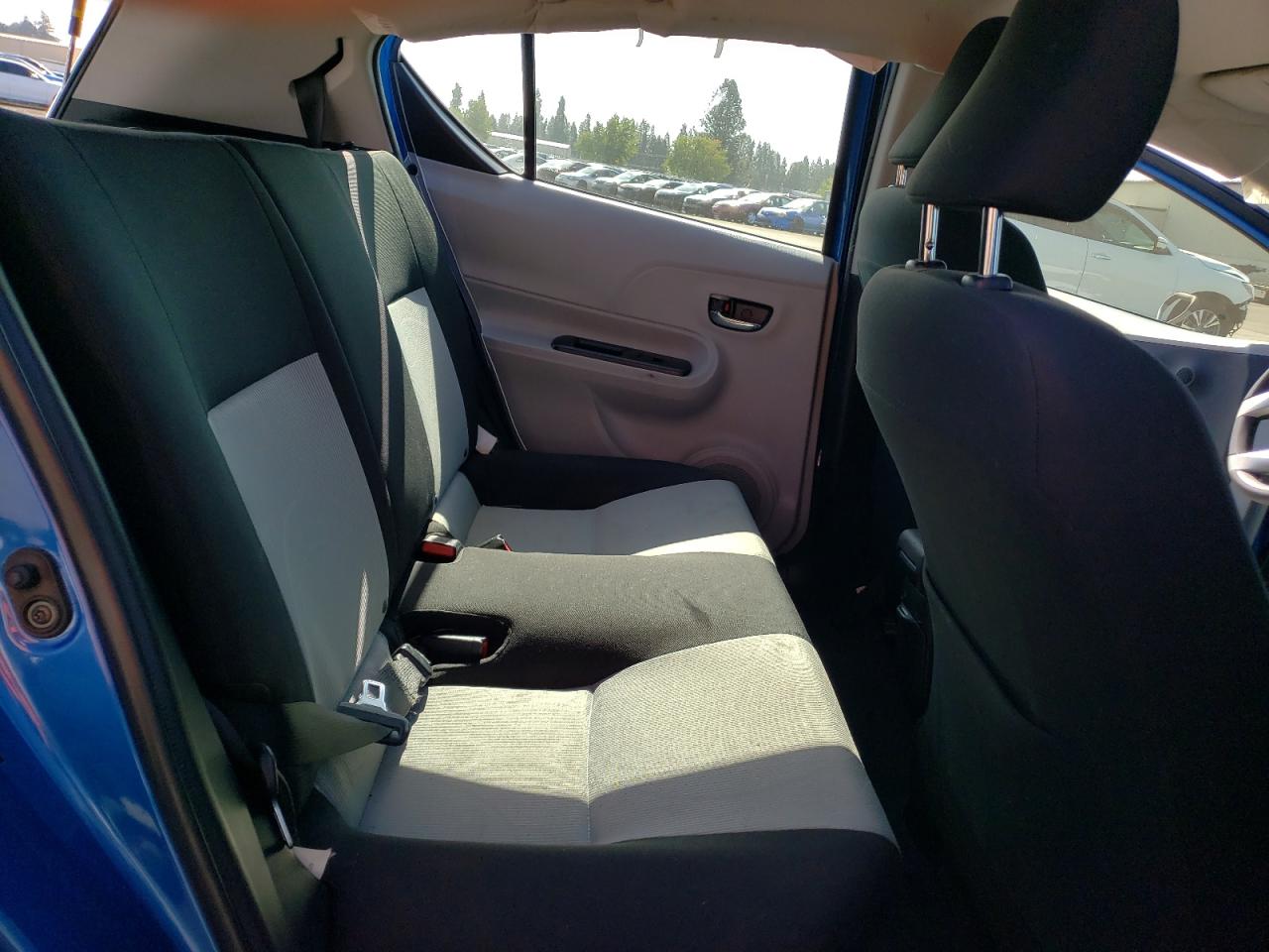 2012 Toyota Prius C VIN: JTDKDTB39C1007386 Lot: 70599475