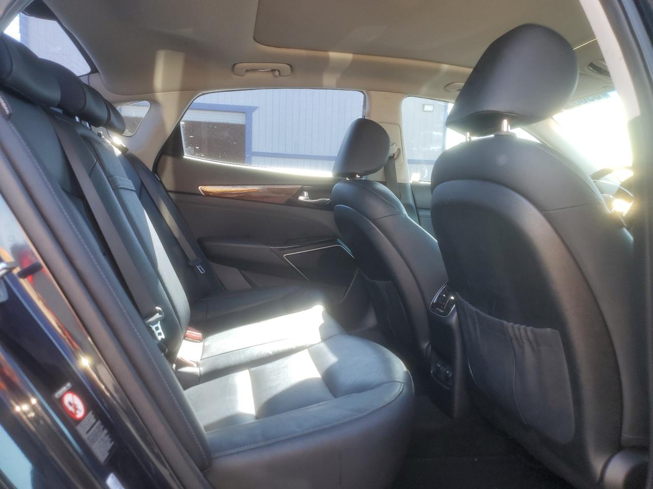 2017 Kia Cadenza Premium VIN: KNALC4J1XH5058132 Lot: 69608645