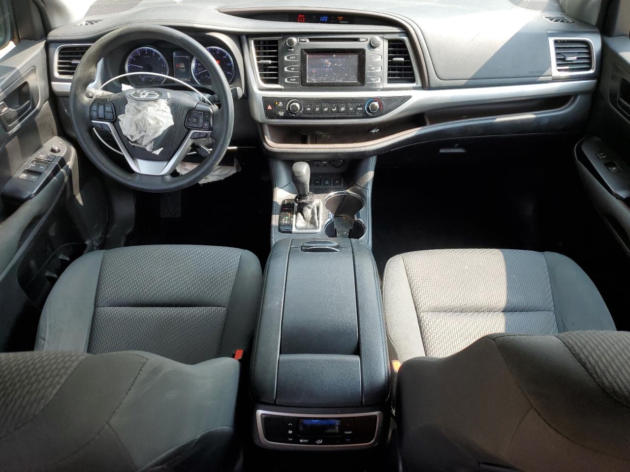 2019 Toyota Highlander Le VIN: 5TDBZRFH6KS988272 Lot: 67680645