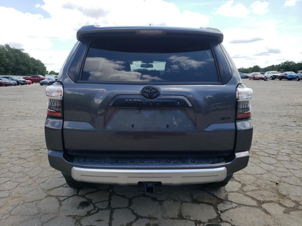 2018 Toyota 4Runner Sr5/Sr5 Premium VIN: JTEBU5JR5J5492502 Lot: 68773225