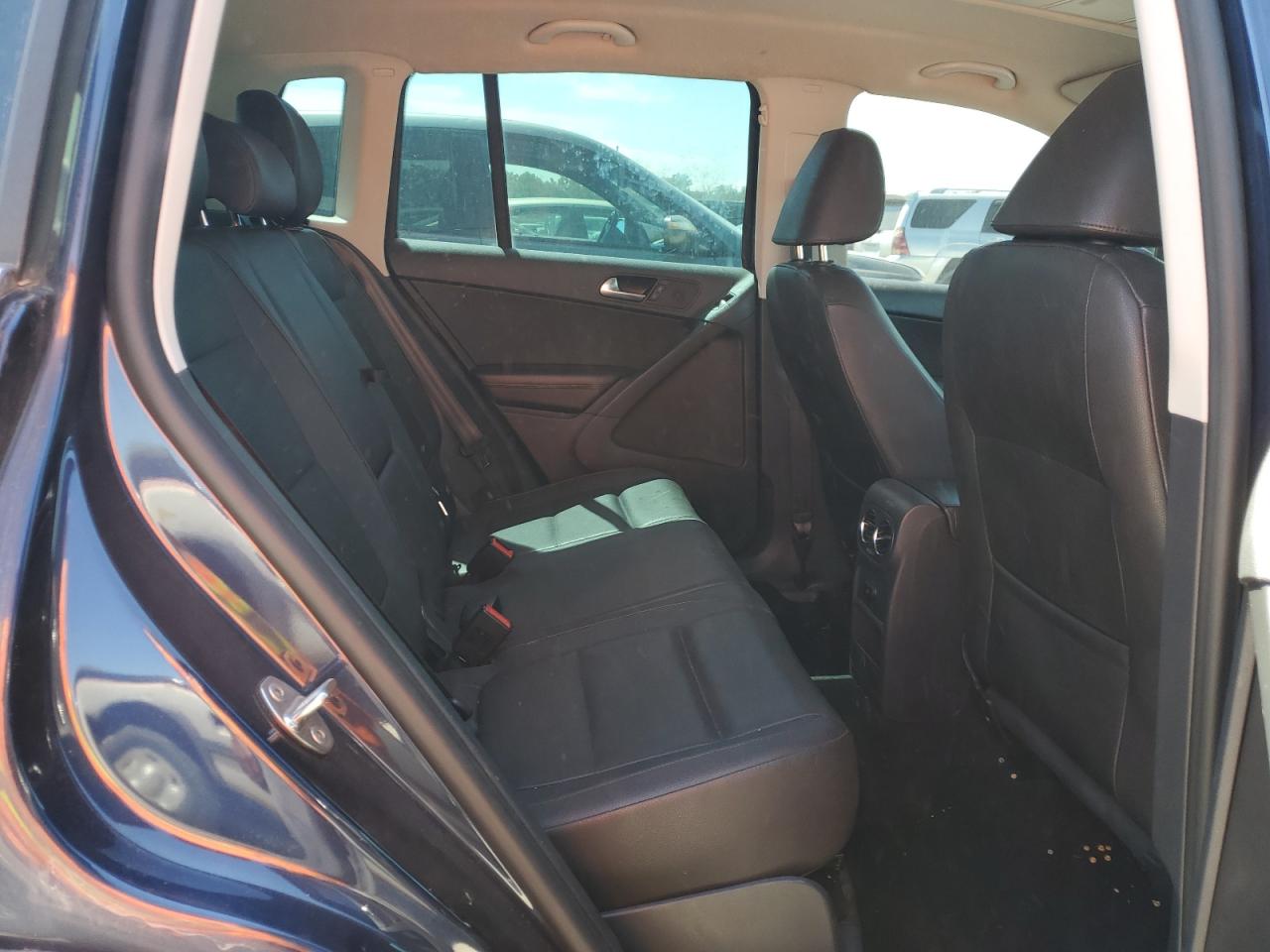 2013 Volkswagen Tiguan S VIN: WVGAV3AX2DW620382 Lot: 70868795