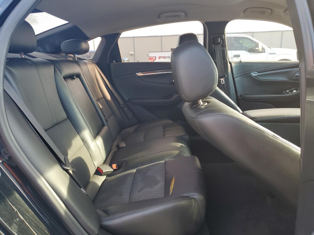 2017 Chevrolet Impala Lt VIN: 1G1105S35HU168061 Lot: 70814605