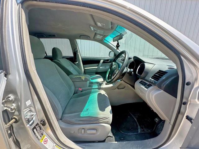 2011 TOYOTA HIGHLANDER BASE  