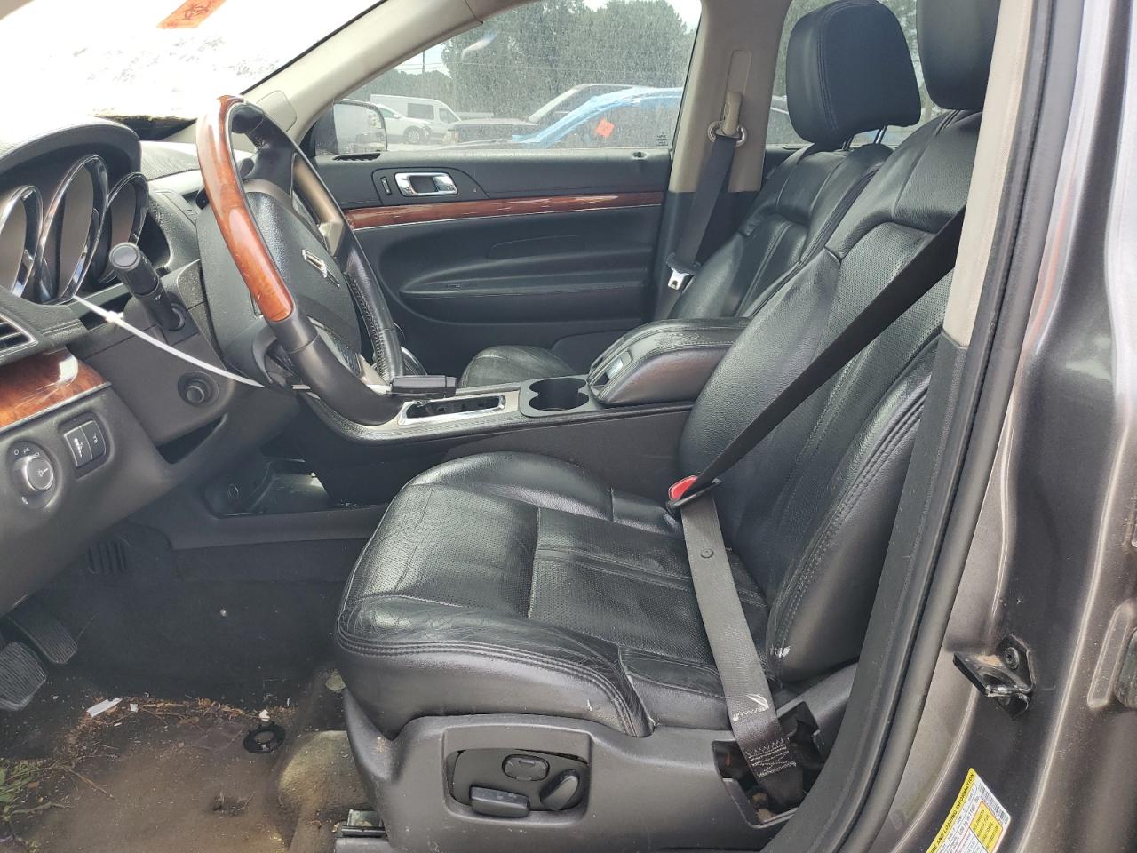 2010 Lincoln Mkt VIN: 2LMHJ5AR3ABJ11555 Lot: 69755445