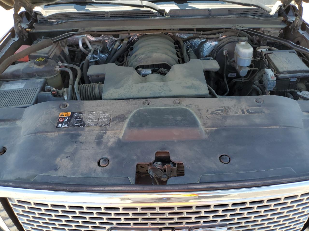 2016 GMC Yukon Xl Denali VIN: 1GKS2HKJ3GR139167 Lot: 68927095