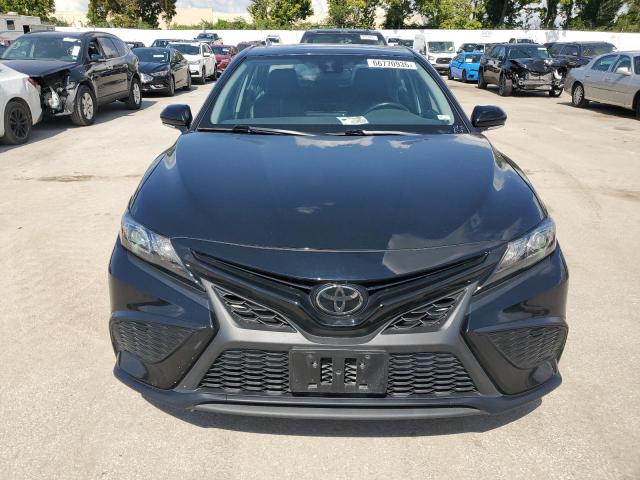  TOYOTA CAMRY 2022 Czarny