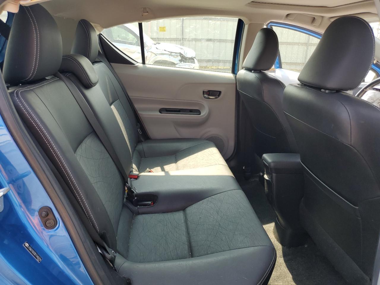 2013 Toyota Prius C VIN: JTDKDTB33D1046296 Lot: 68817095