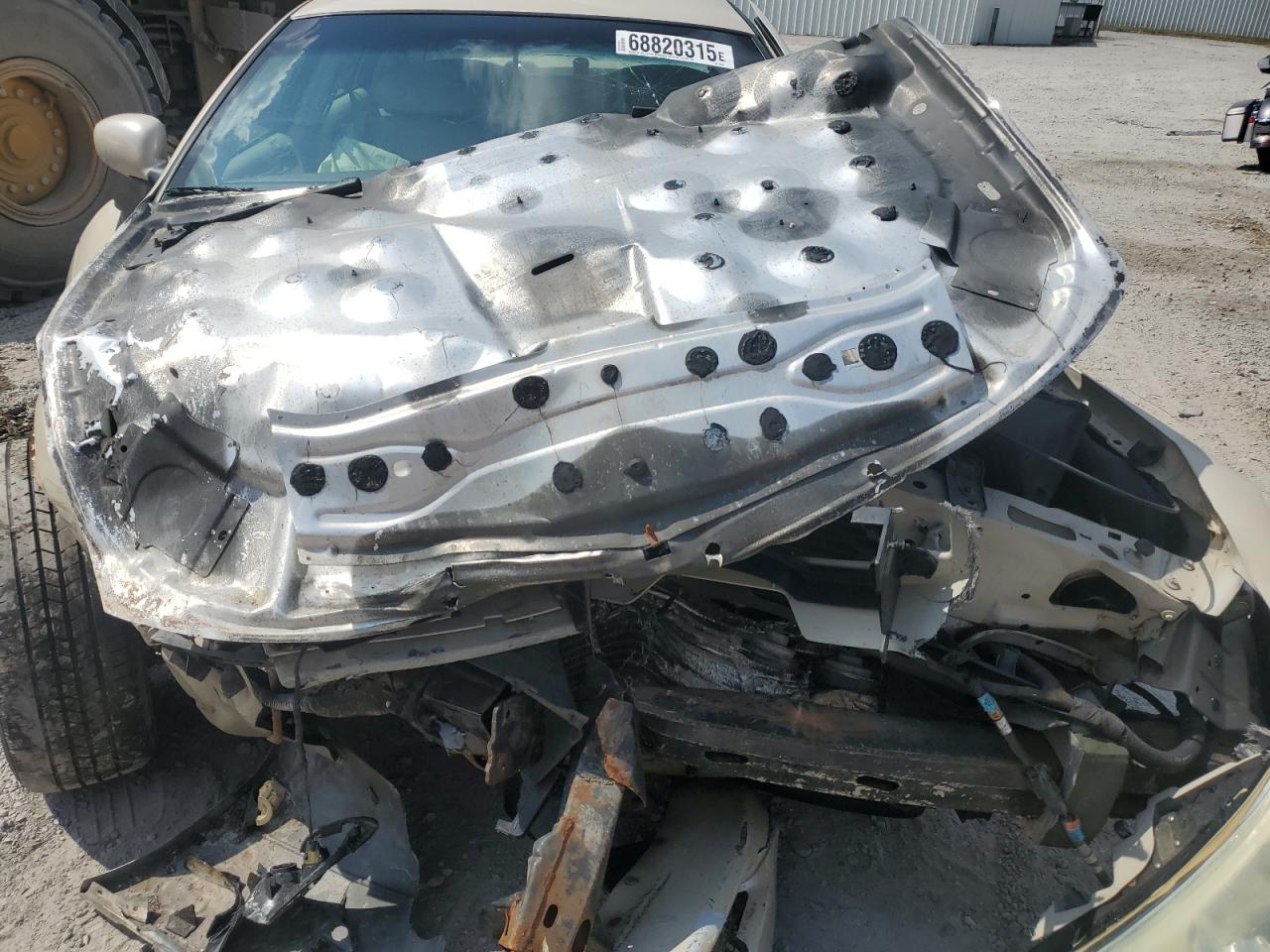 2001 Lincoln Town Car Cartier VIN: 1LNHM83W61Y666168 Lot: 68820315