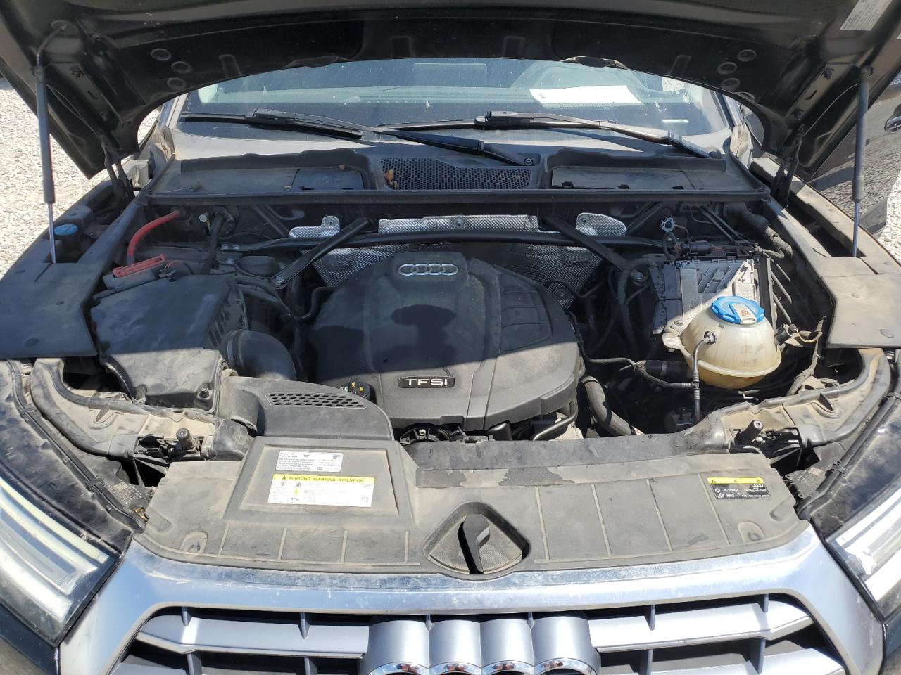 2018 Audi Q5 Premium VIN: WA1ANAFY2J2003586 Lot: 69901785